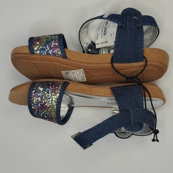 Brand new Nine West Girls Glittery sandals - Picture 9 of 11